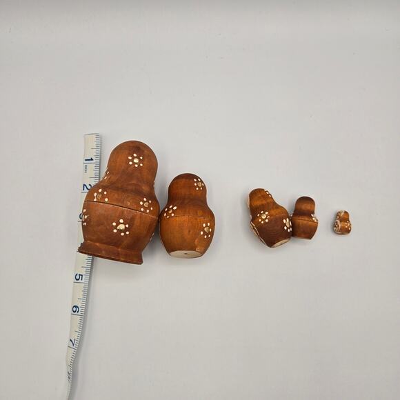 5 Piece Russian Nesting Doll Set w/Gold Accents Hand Painted hand carved wood - Picture 8 of 9